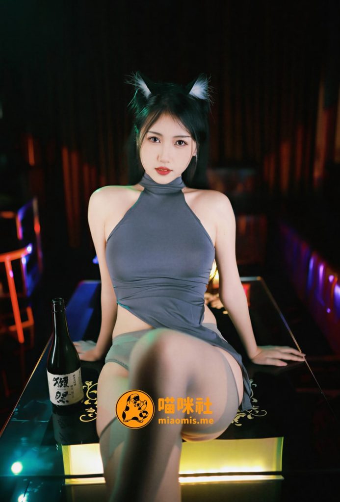 图片[1]-不呆猫 NO.068 灰丝迷人御姐 [52P-265MB]-喵咪社